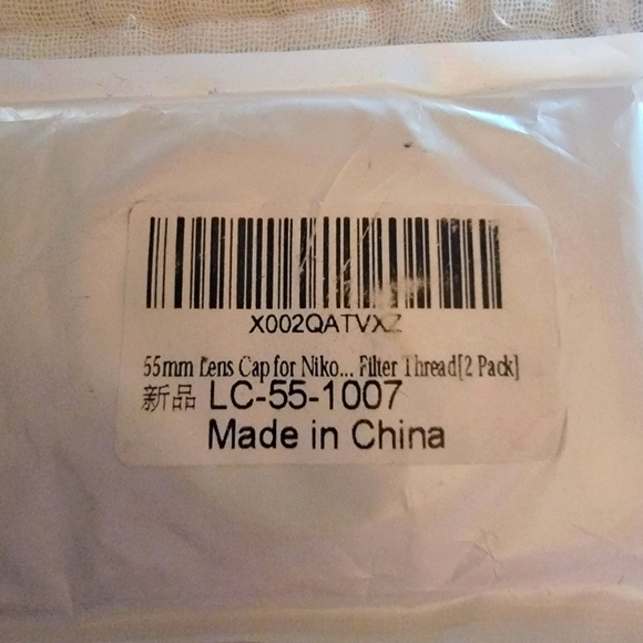 New Set of Two 55mm Lens Cap With Carry Straps - Picture 3 of 3